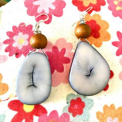 Gorgeous Lilac Boho Tagua Nut Dangle Earrings With..