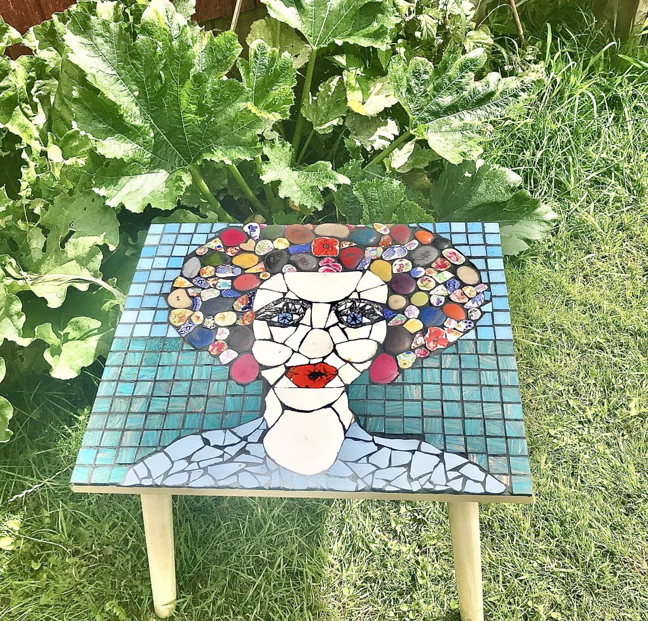 Meet ‘Poppy Lips’ handcrafted unique piqueassiette mosaic coffee table
