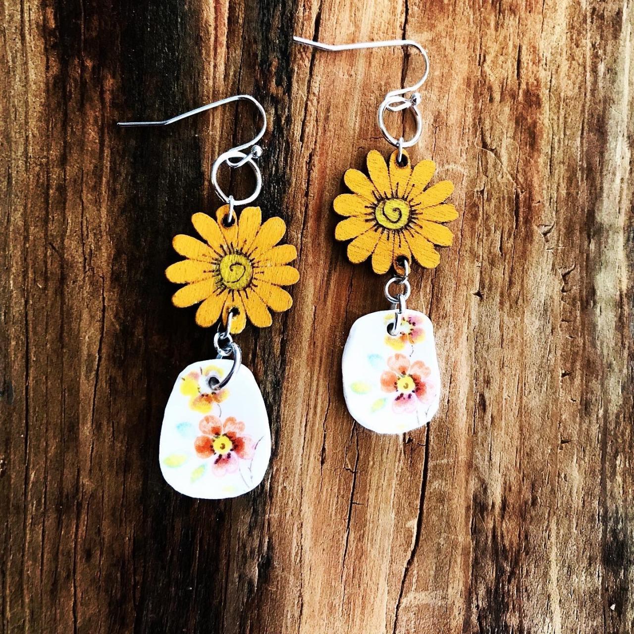 Pretty Golden Flower And China Flower Earrings With Sterling Silver Wires