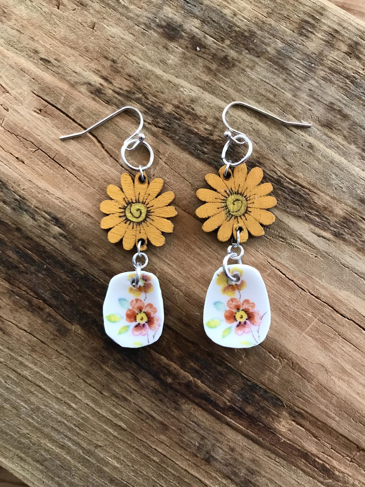 Pretty Golden Flower And China Flower Earrings With Sterling Silver ...
