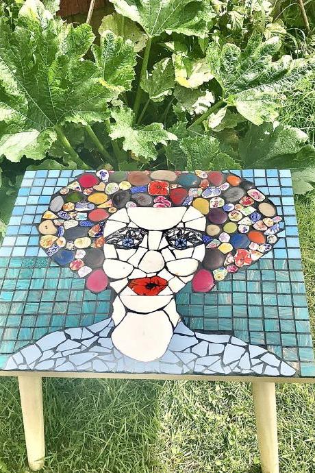 Meet ‘Poppy Lips’ handcrafted unique piqueassiette mosaic coffee table