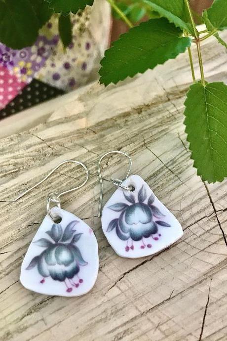 Sweet vintage recycled-grey floral China floral dangle earrings