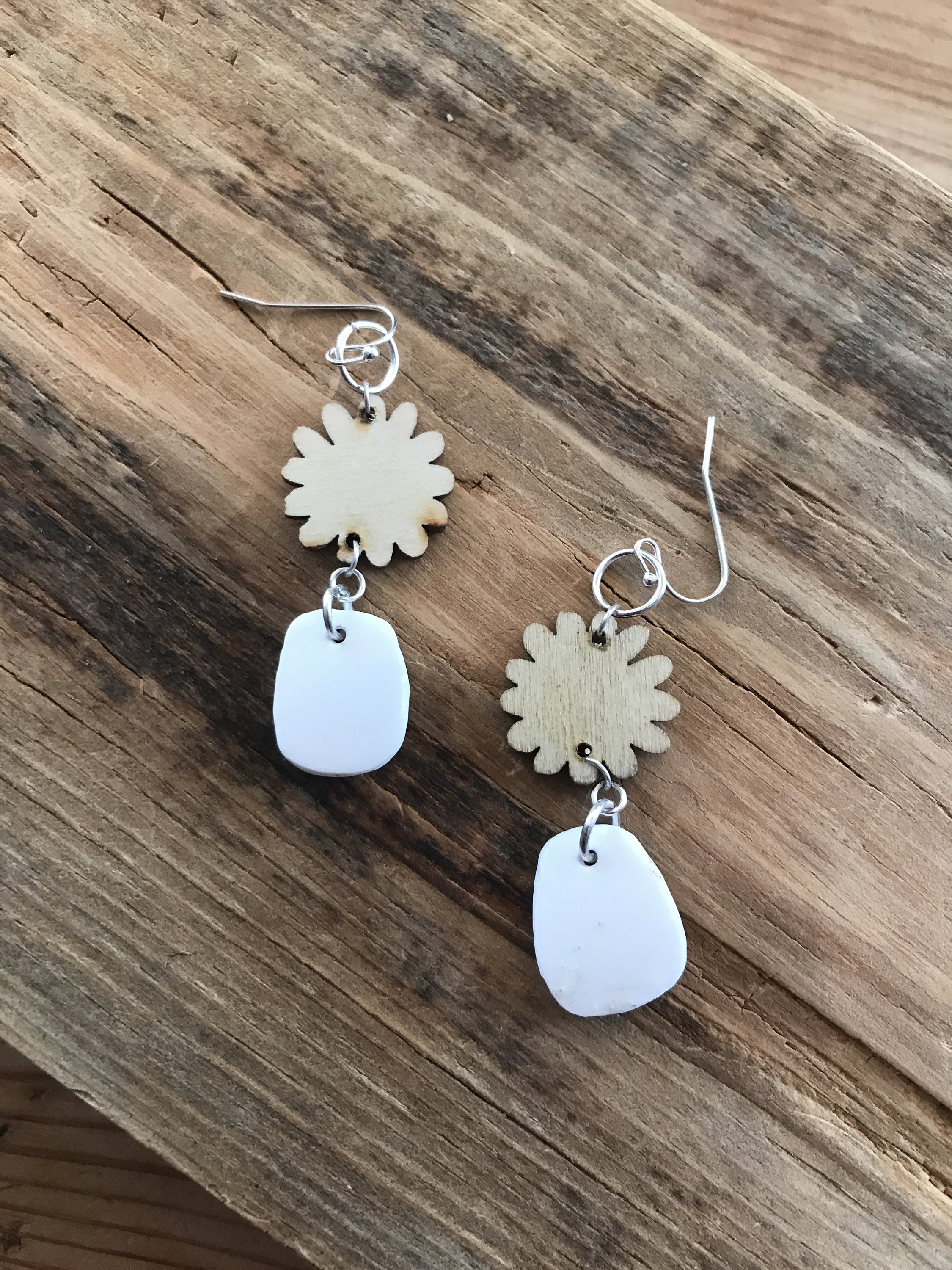 Pretty Golden Flower And China Flower Earrings With Sterling Silver ...